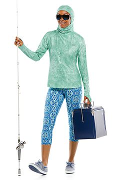 Paros Sailing Hoodie & Deep Water Swim Capris Outfit